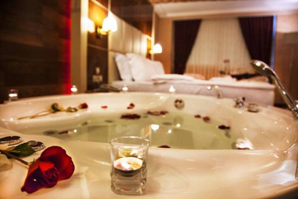 Cukurova Erten Hotel Adana Zimmer foto